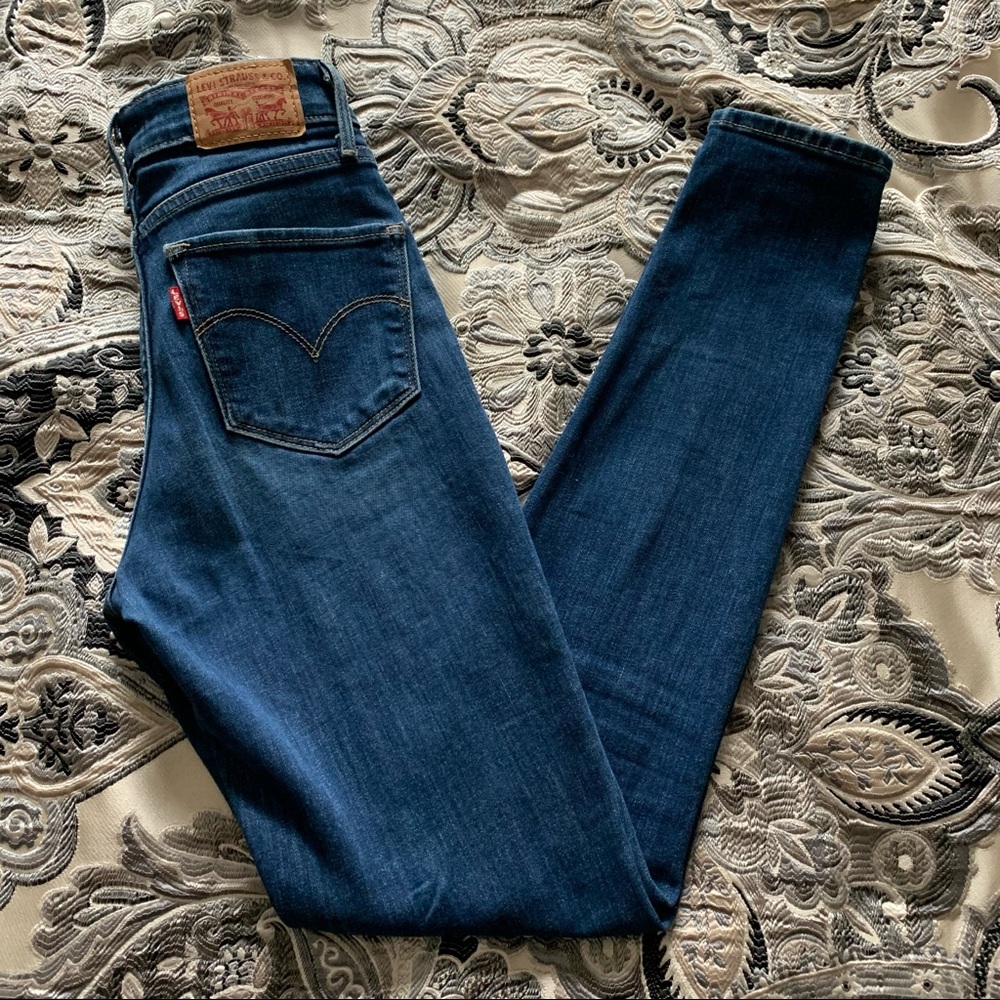 Levis Dark Blue High Waist Skinny Jeans